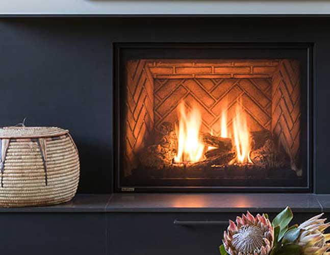 Montigo HW38DF Single-Sided Gas Fireplace